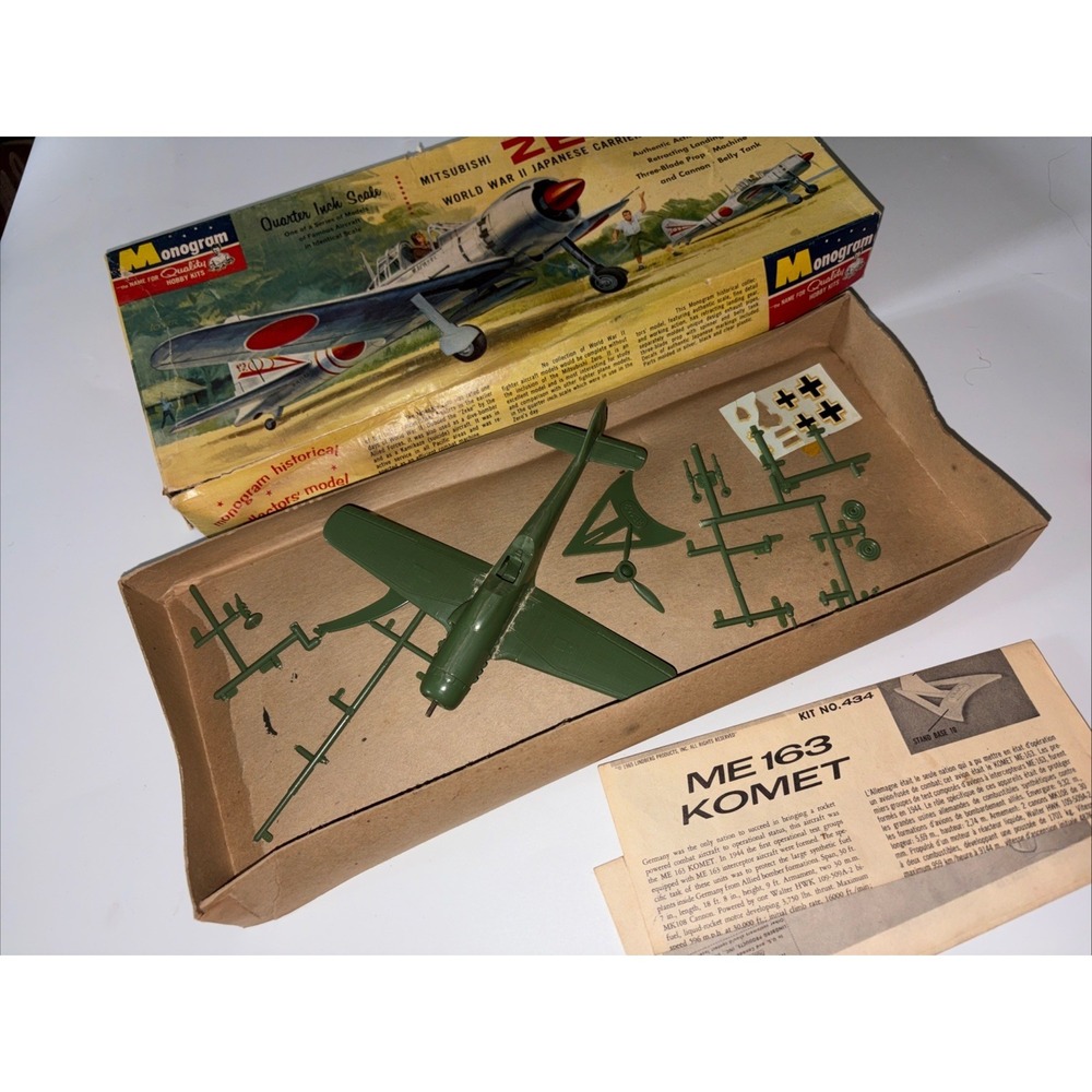 Vintage 1962 Monogram Mitsubishi Zero (Zeke) Quarter In. Scale model kit Green
